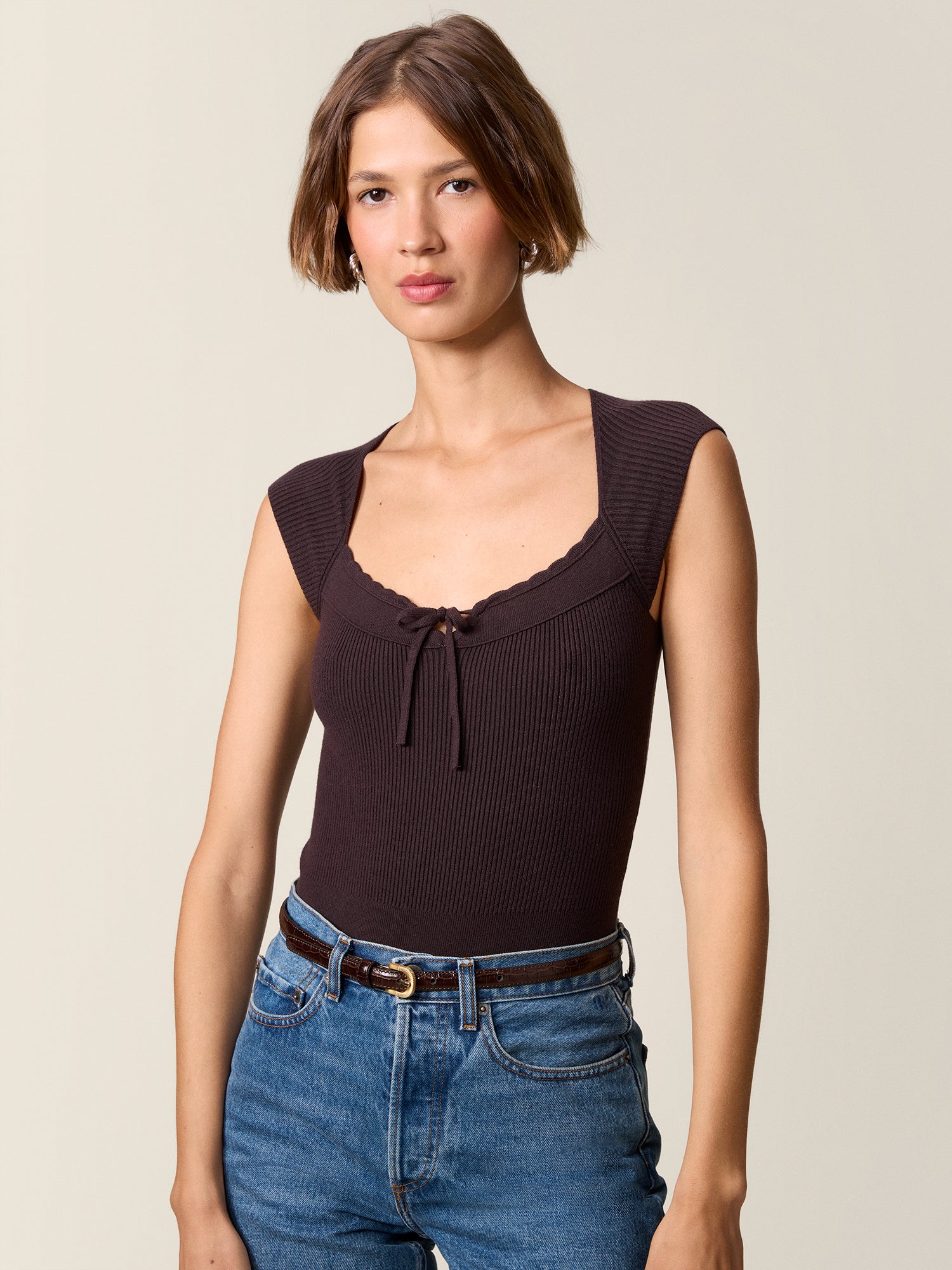 Body LAVINIA Body LAVINIA